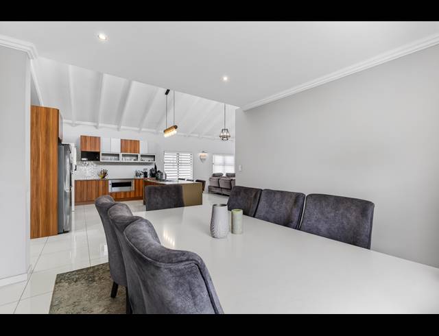 3 BEDROOM HOUSE FOR SALE IN BRYANSTON